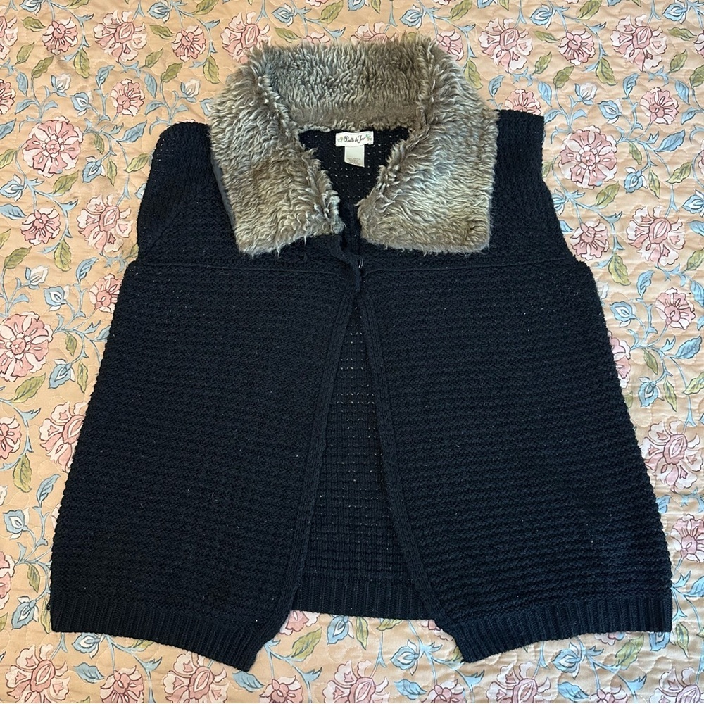 Vintage Y2K Black Faux Fur Collar Women’s Vest